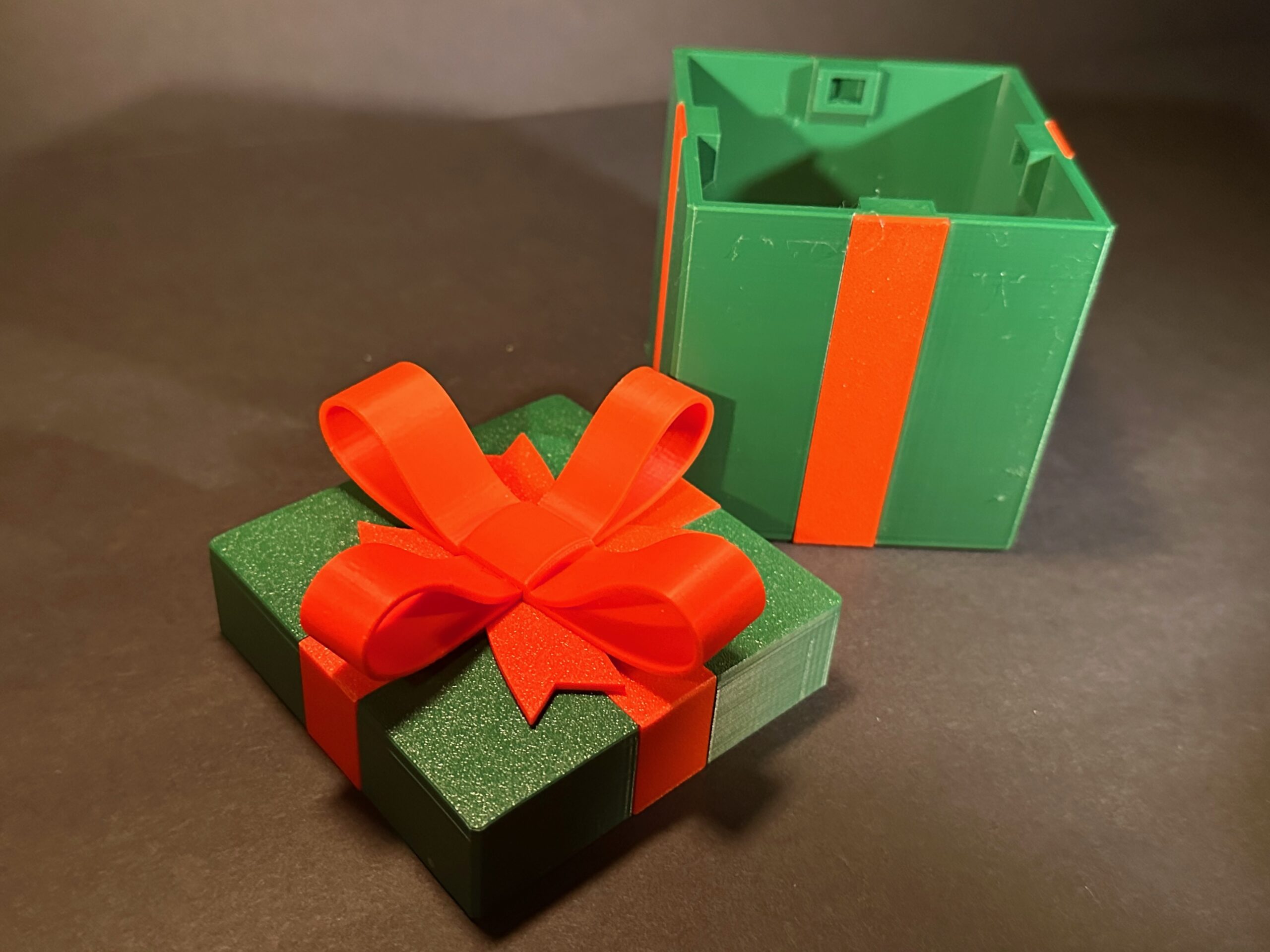 Locking Square Gift Box