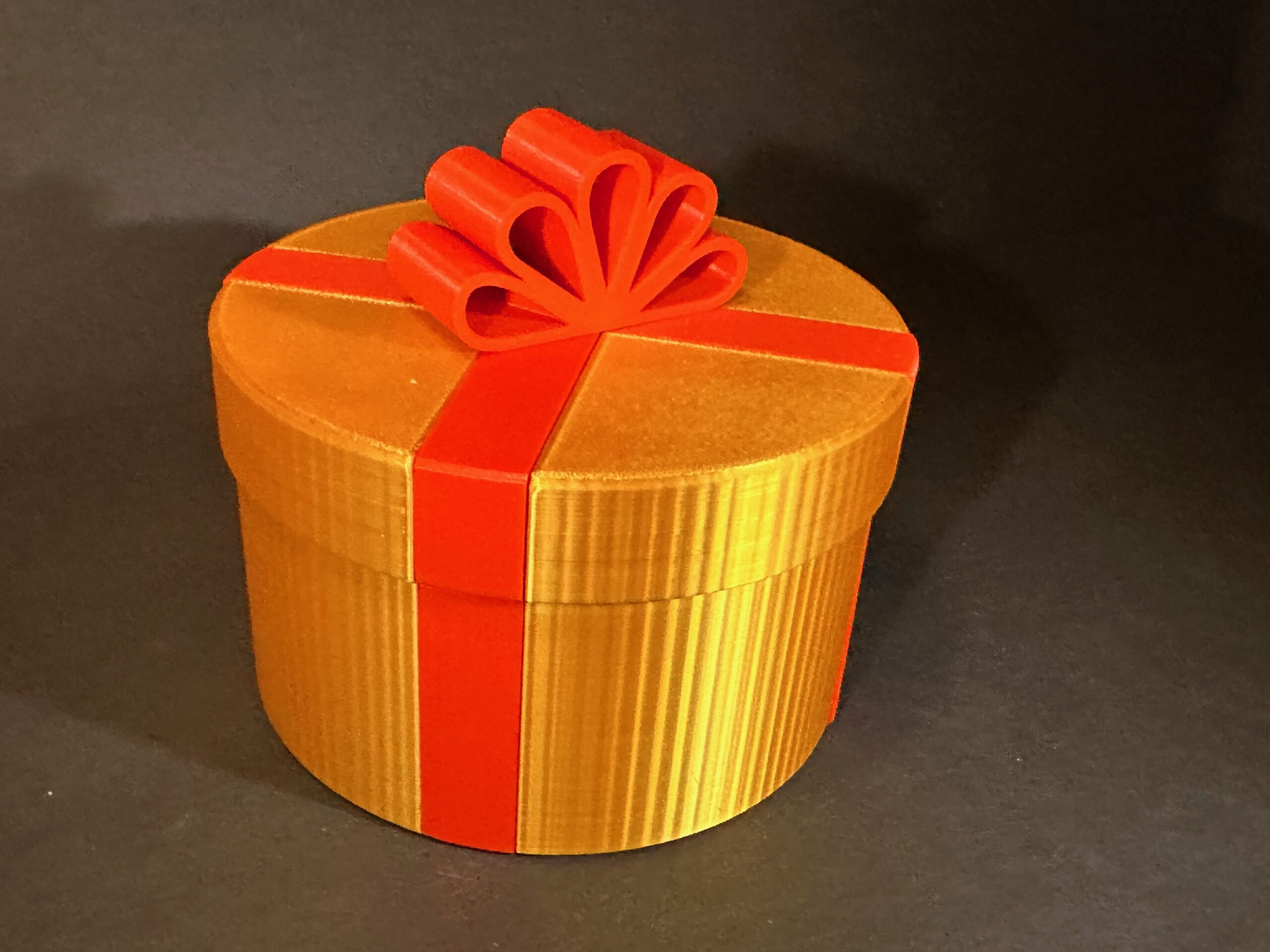 Locking Round Gift Box