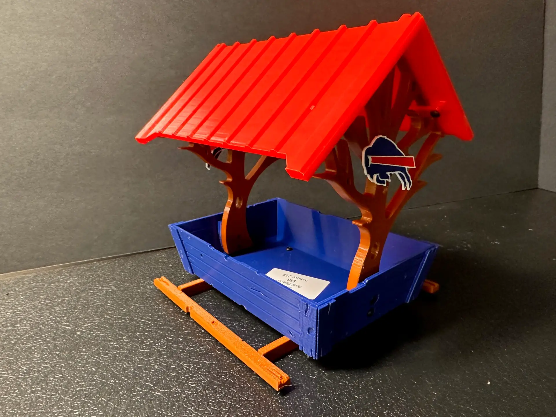 Mafia Countryside Bird Feeder