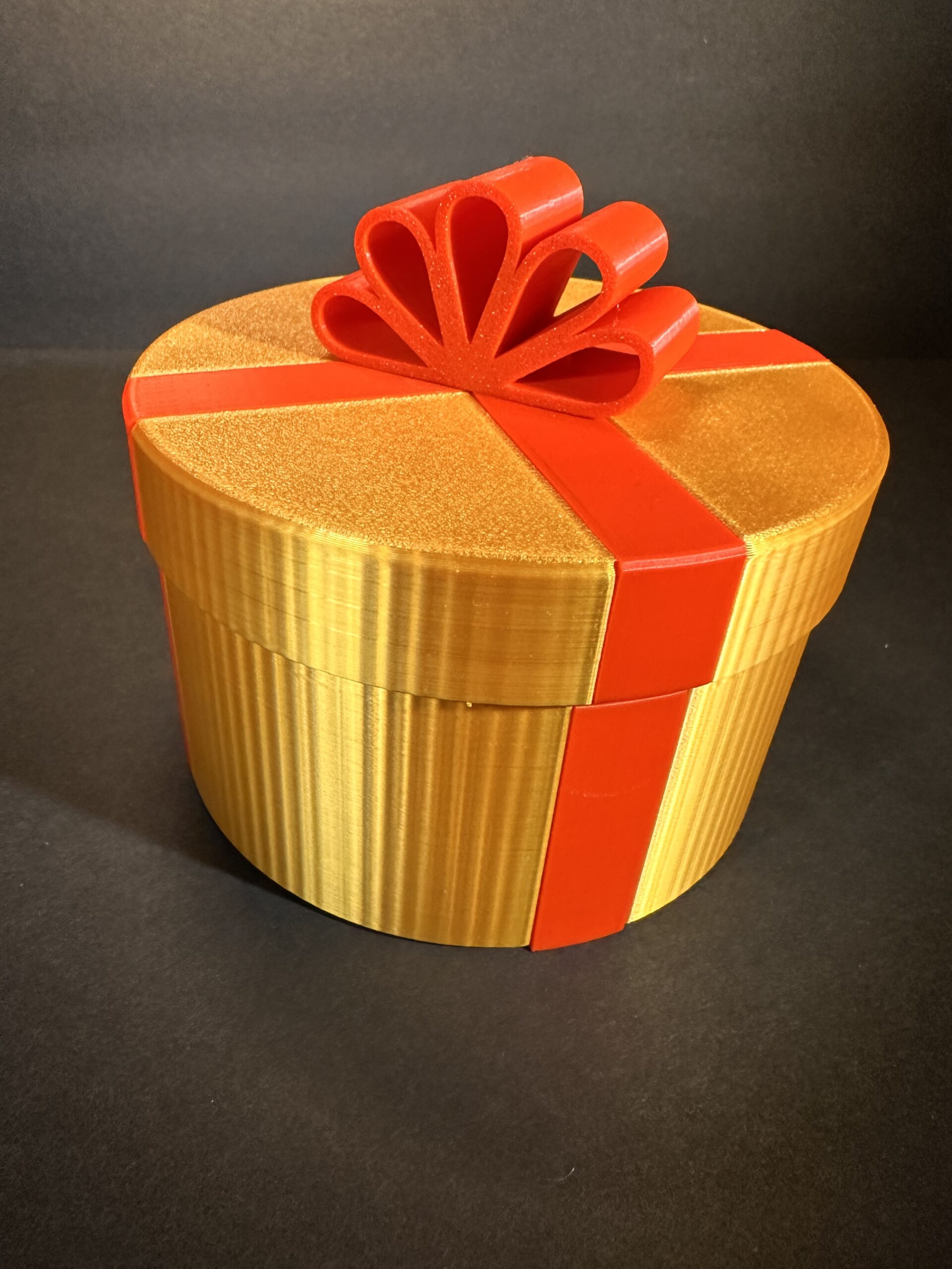 Locking Round Gift Box